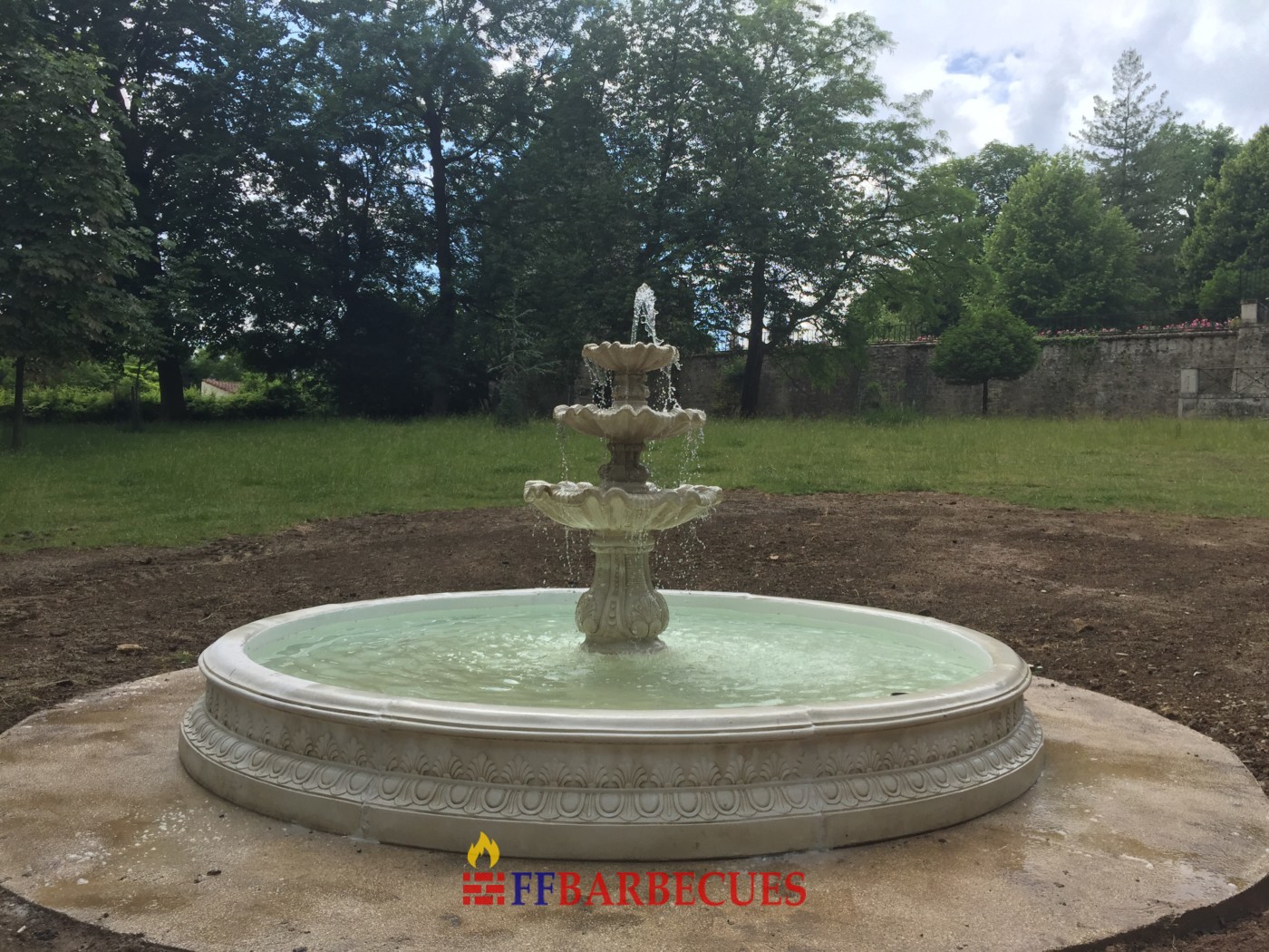 FONTAINE ROND EN PIERRE RECONSTITUÉE F F NIMES-F – Image 4